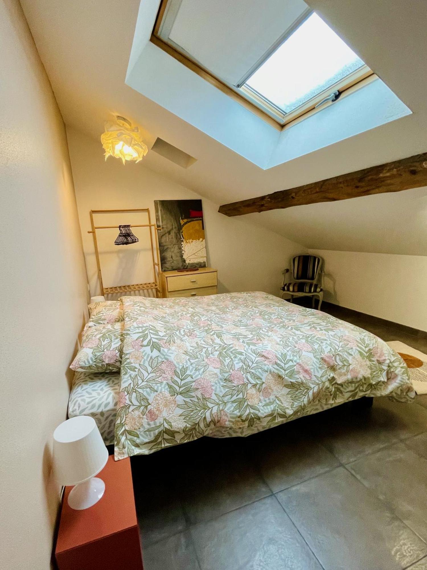 Ferienwohnung Duplex + Parking Gratuit Facile Sainte-Suzanne  Exterior foto